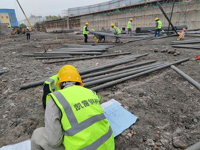 公主岭螺栓球网架结构